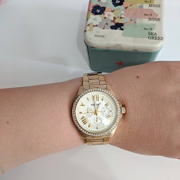 ✨fossil gold watch✨ - Picture 4 of 7